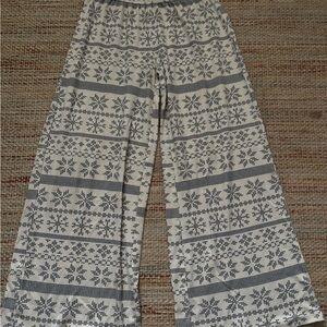 Kate Quinn Snowflake Patterned Pajama Pants